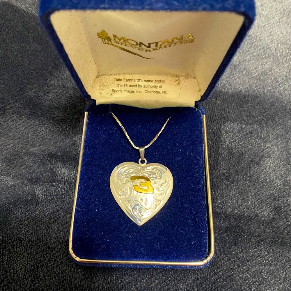 Dale Earnhardt Montana Silversmith’s necklace.